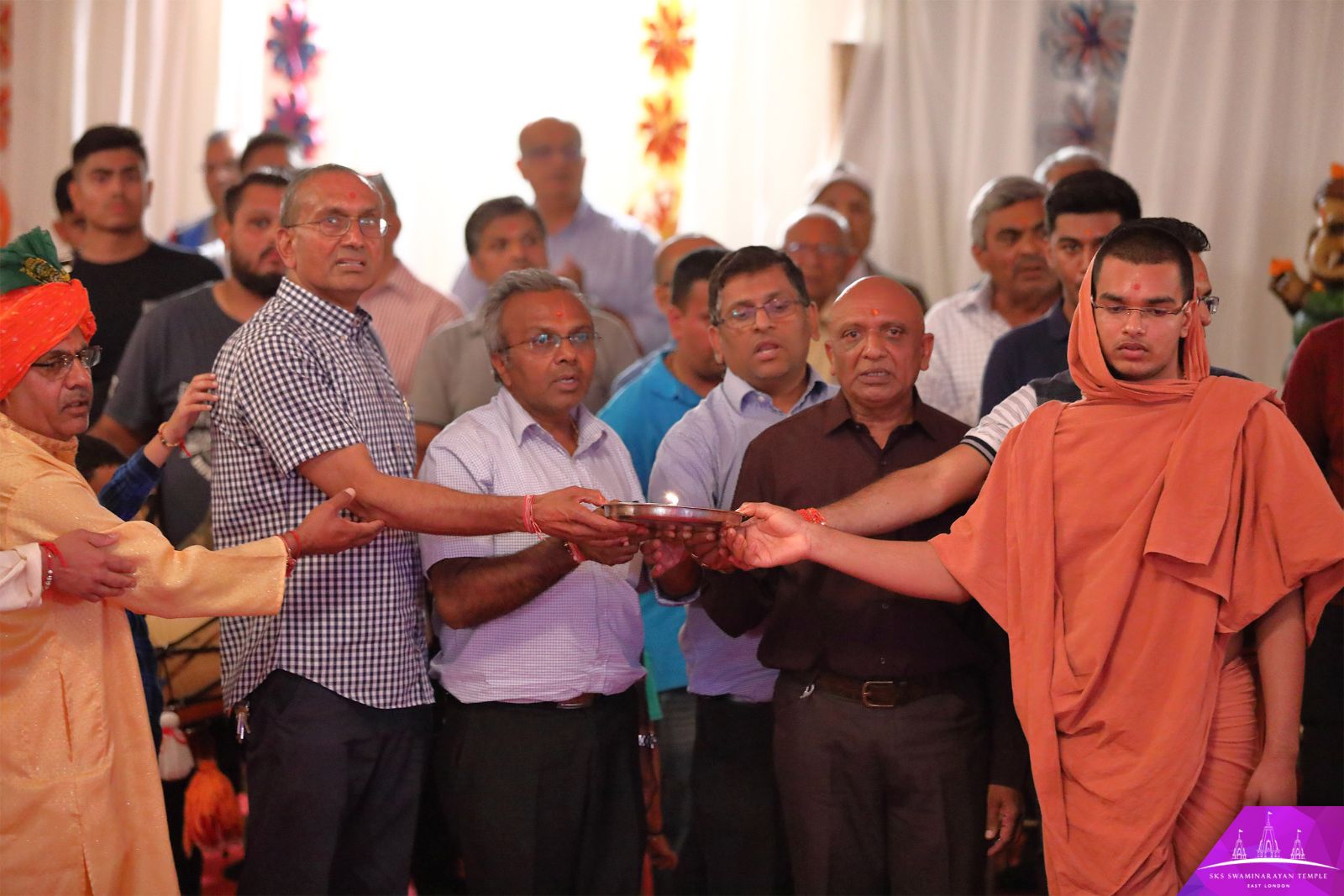 ©1987-2017 SKS Swaminarayan Temple East London